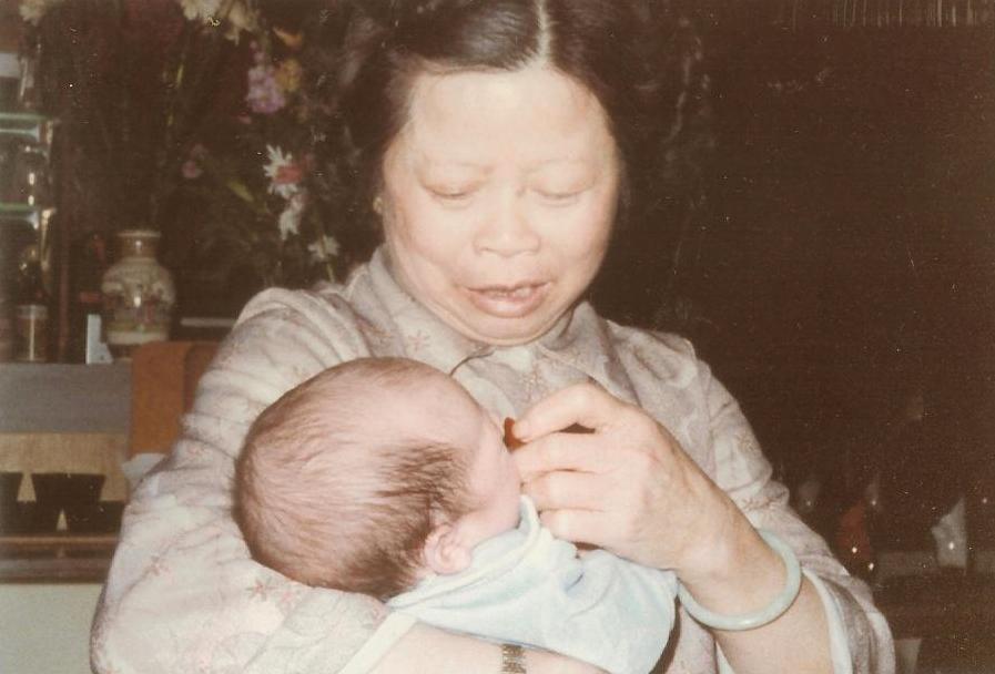 baby Mitch - Oma Tang